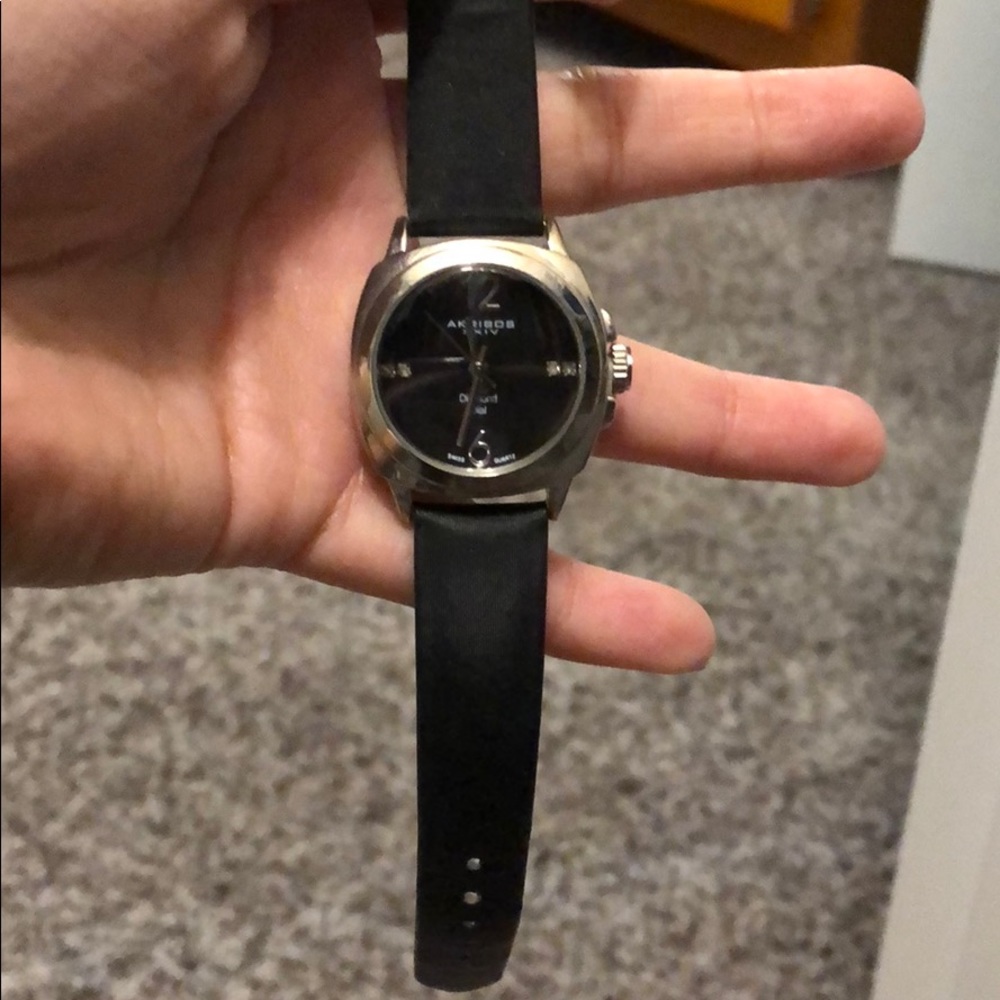 Akribos watch. Black